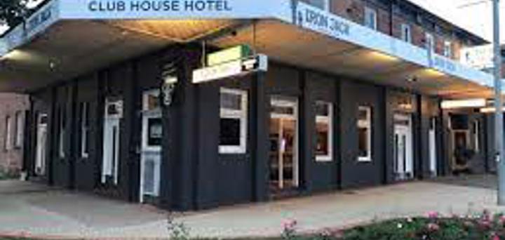 Club House Hotel